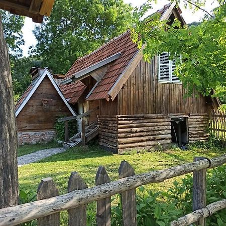 Bungalov Cozy Una Kulen Vakuf Exterior photo