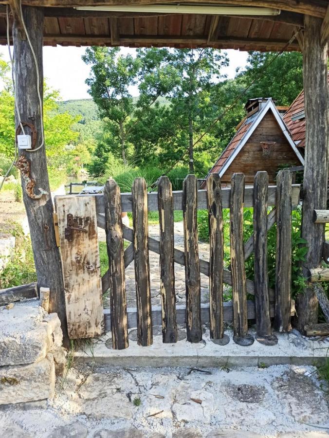 Bungalov Cozy Una Kulen Vakuf Exterior photo
